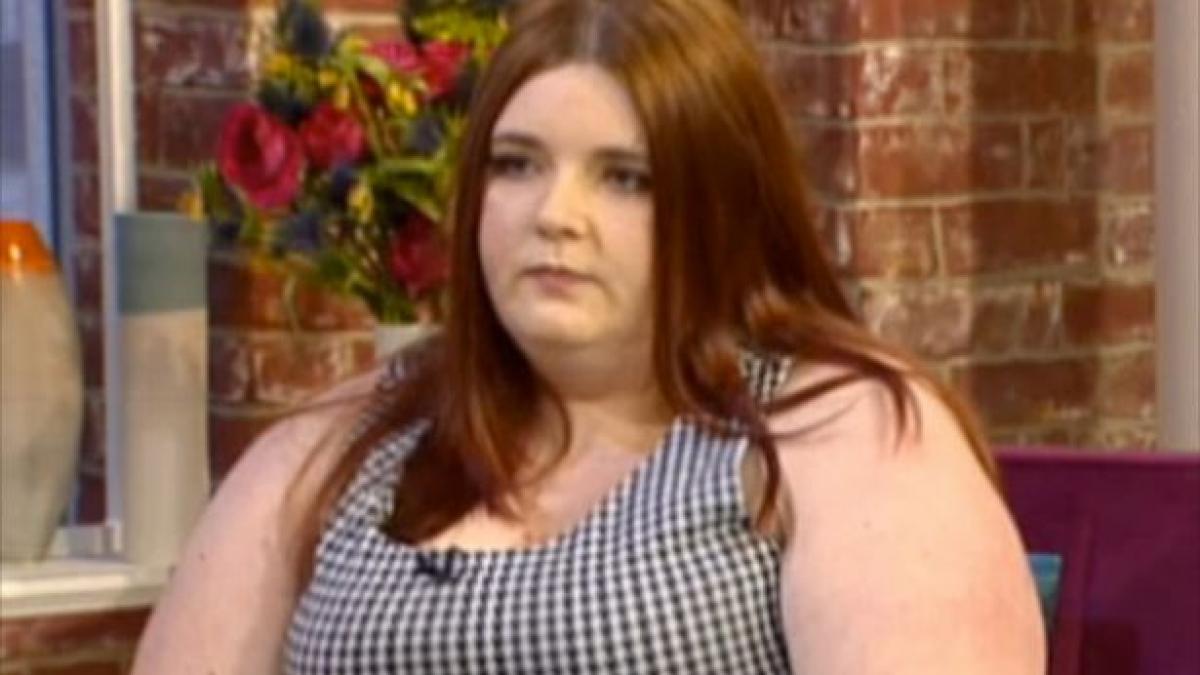 A fost prinsă furând prăjituri la două ore după ce se plânsese la televizor că nimeni nu o angajează pentru că e grasă