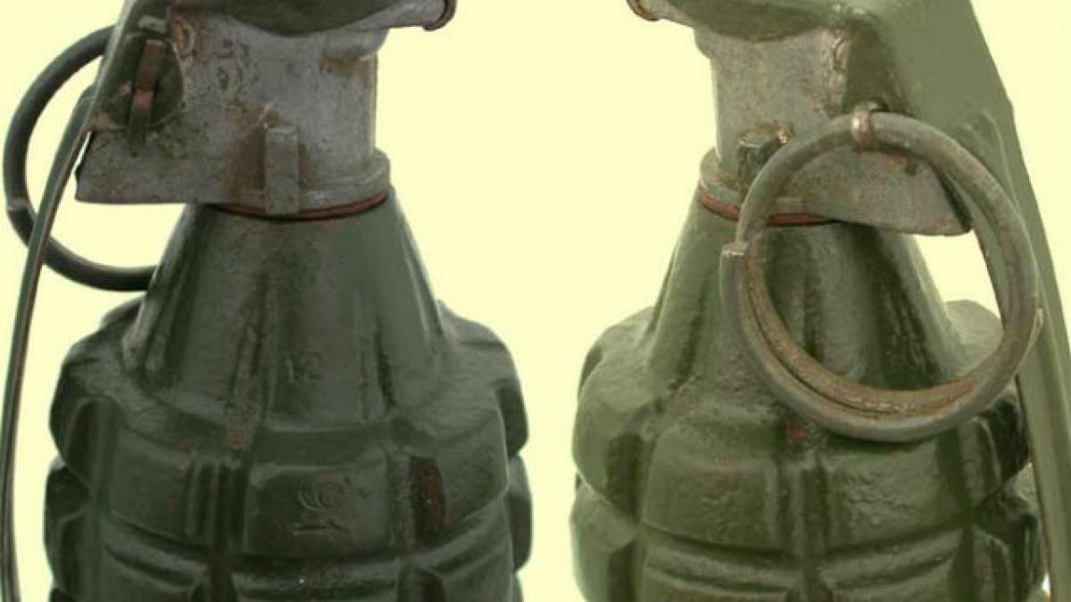 Un bacauan a descoperit 24 de grenade ofensive!