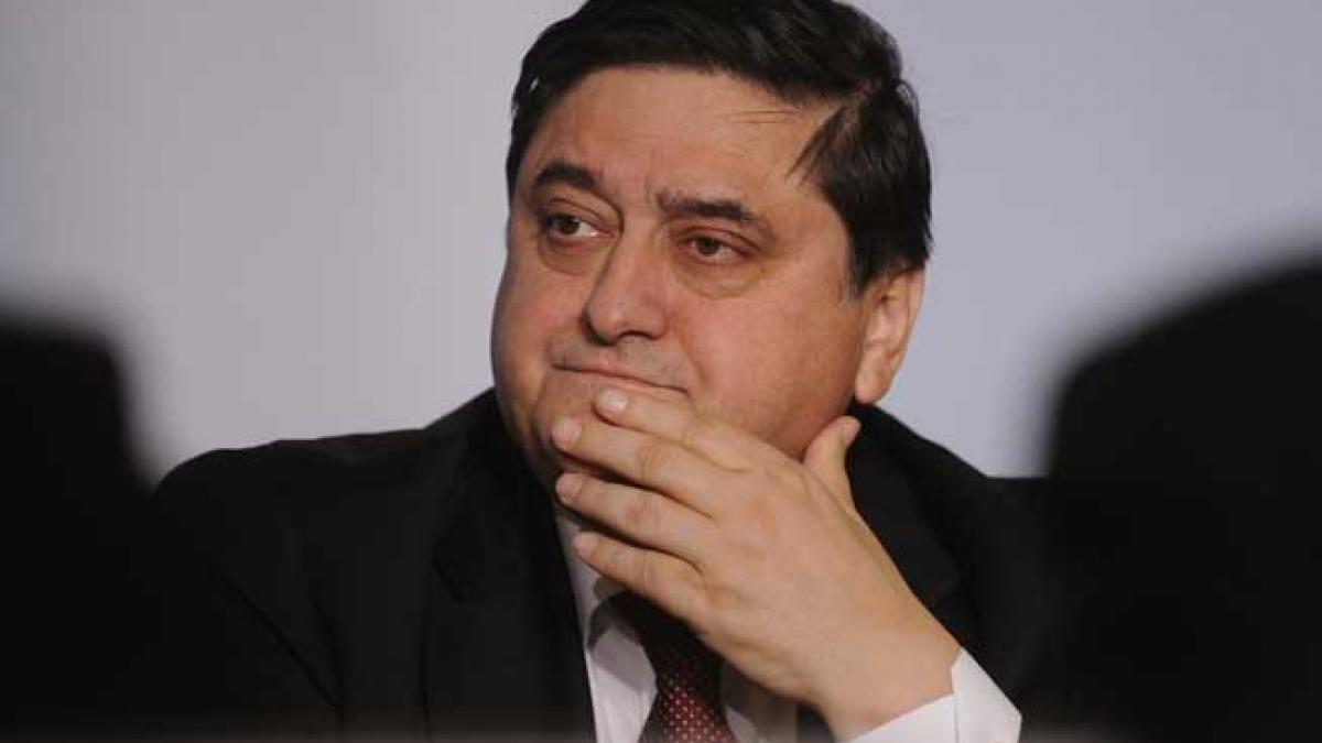 RCS-RDS, afacere suită în plopi. Compania de cablu are nevoie de 800 de milioane de euro. Legalitatea cablurilor agăţate de stâlpi, la pământ 