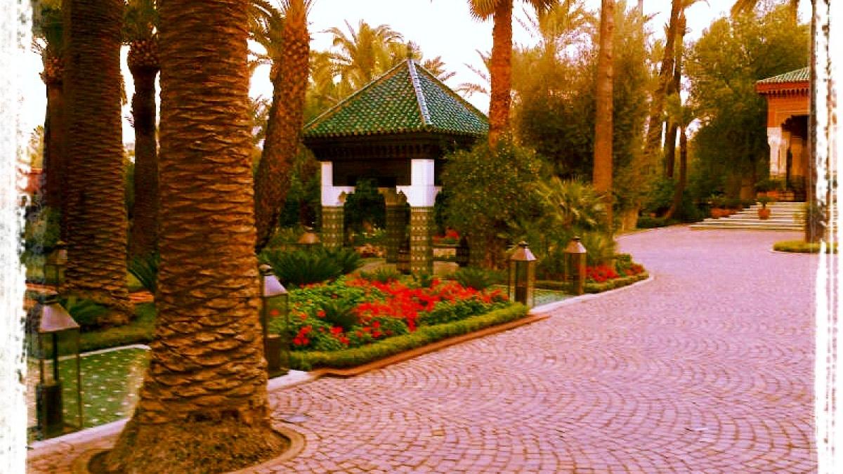 Marrakech, dincolo de mirodenii, praf şi Medina (I)