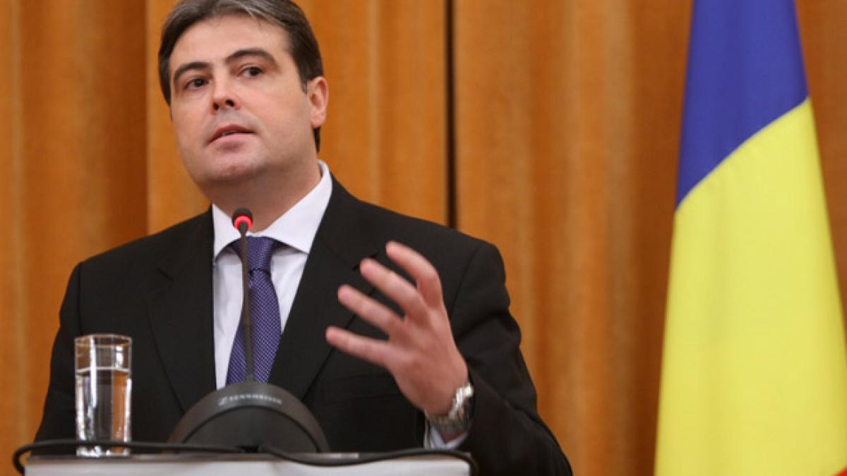 Secera, ciocanul şi facultatea (lui Cioroianu)