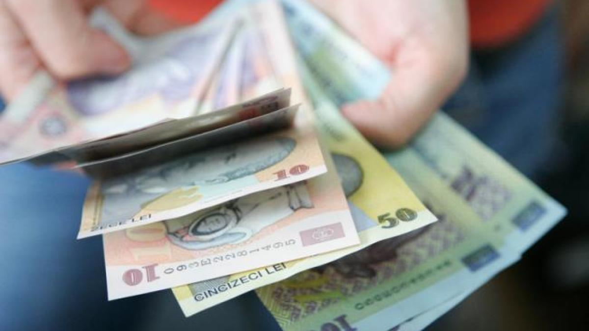 Bugetarii îşi vor primi salariile pe luna aprilie înainte de Paşti