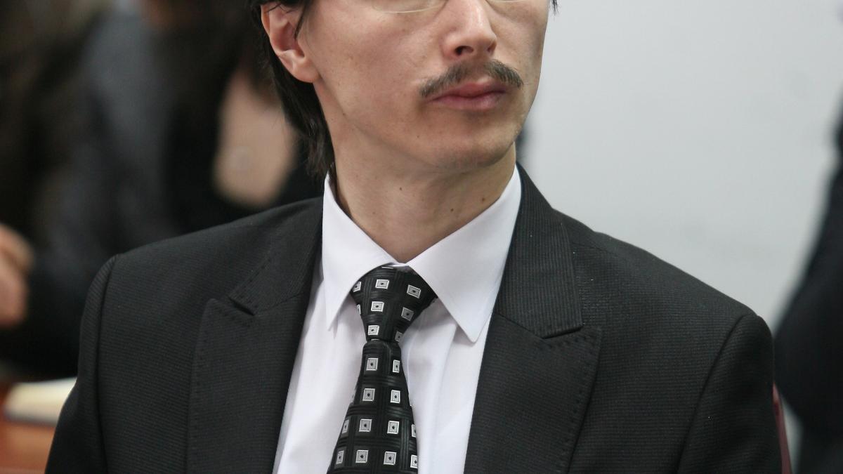 Danileţ şi-a turnat prietenul din CSM la DNA. Pentru că percheziţia informatică abuzivă nu a dat probe, Dănileţ a predat procurorilor extrase din discuţiile private 