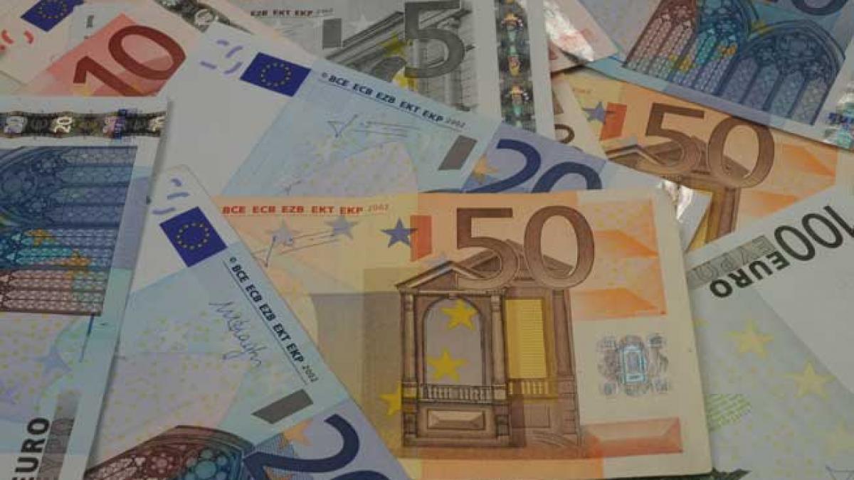 Guvernul nu ştie când trecem la euro. Programul de convergenţă 2013-2016 nu prevede o dată certă la care România va adopta euro