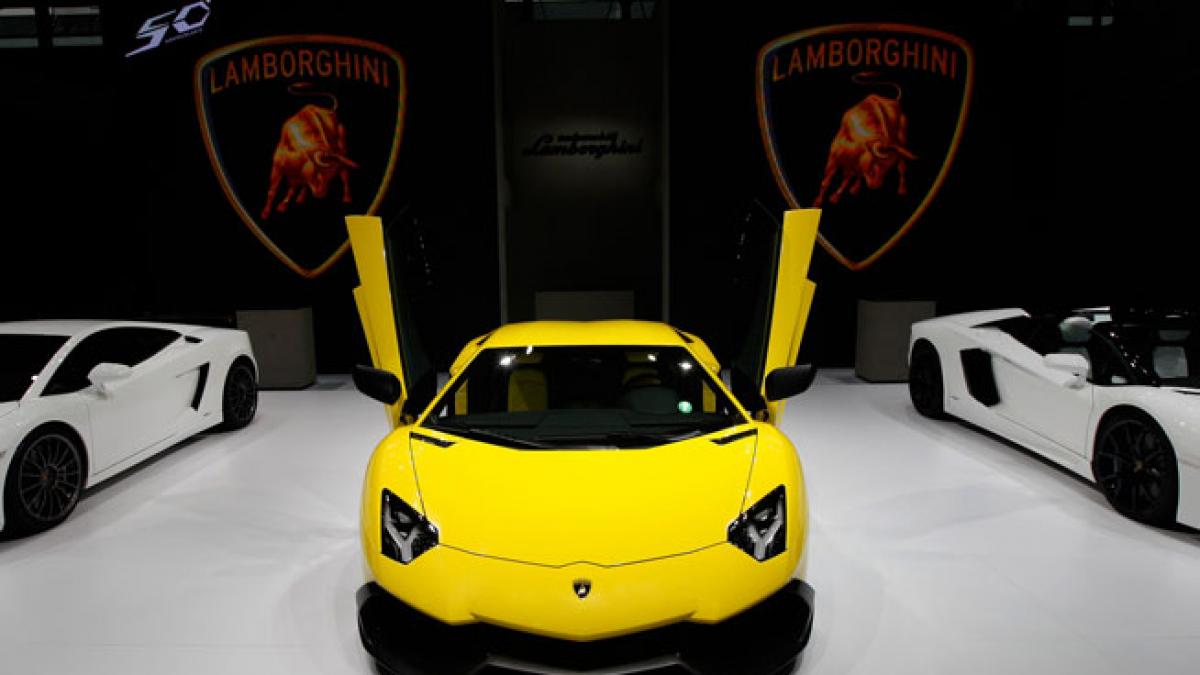 Lamborghini lansează ediţia limitată Aventador: 720 CP, suta în 2,9s!