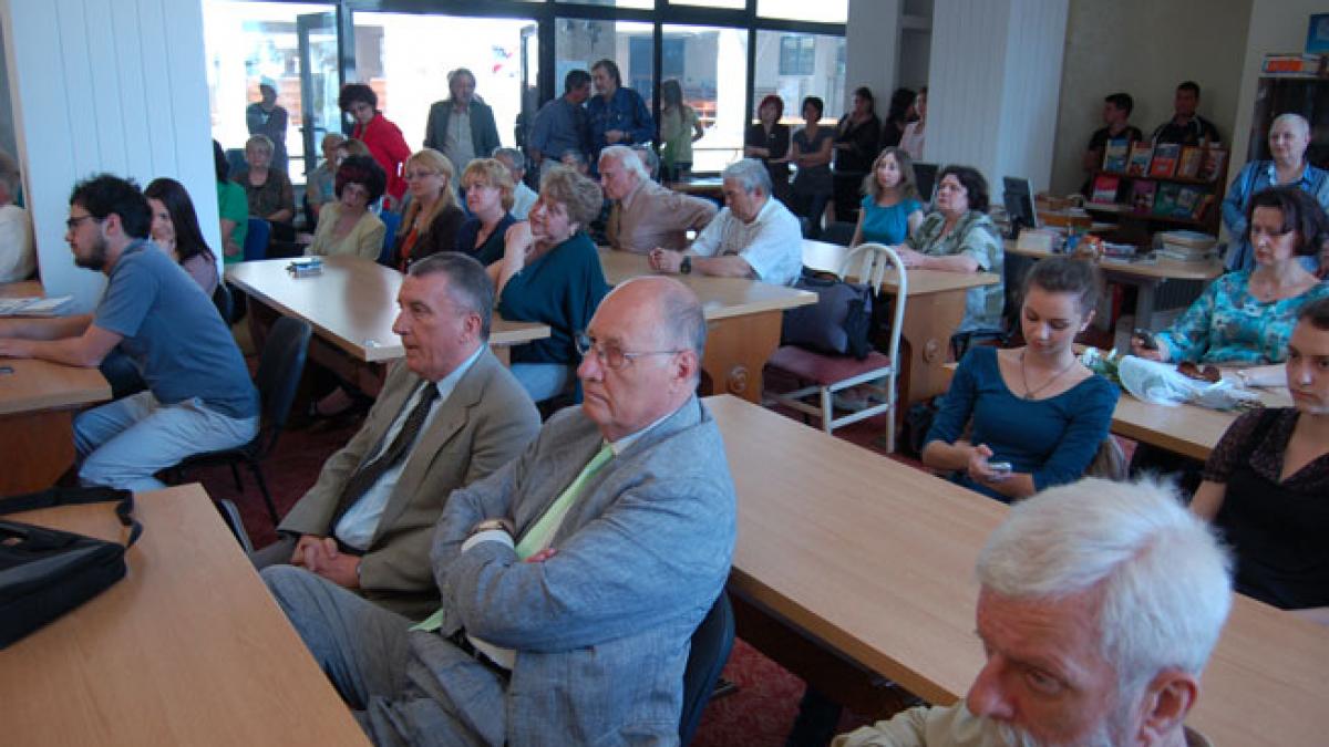 Inedit. 50 de ani de literatură română oglindiţi într-o carte monumentală 