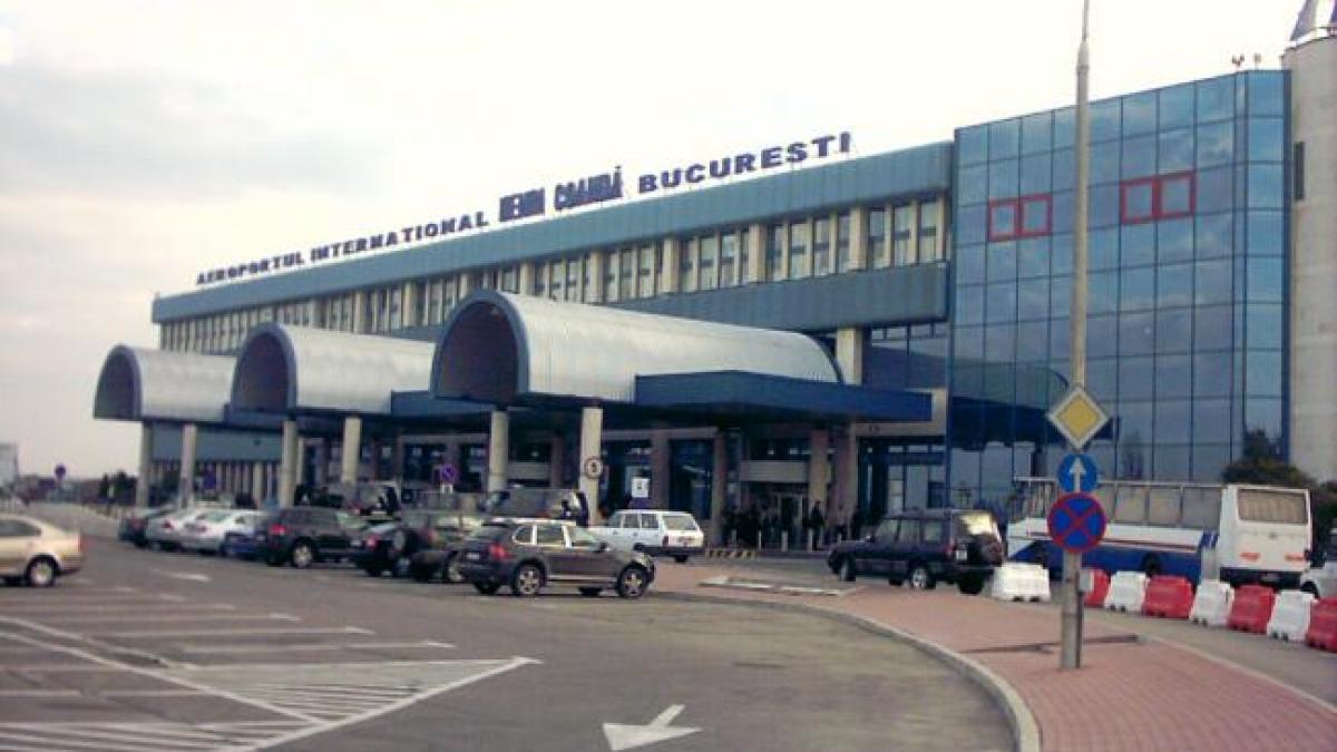 Pasagerii de pe Aeroportul Otopeni îşi vor putea comanda taxiuri prin touch-screen