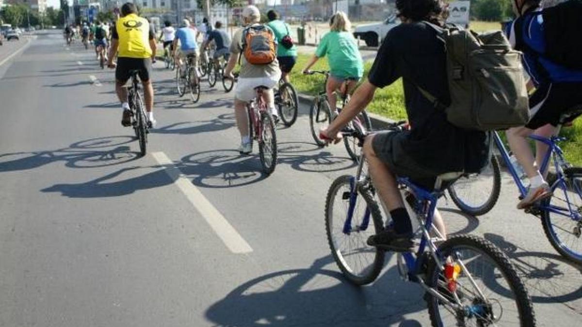 Trafic RESTRICŢIONAT joi în Capitală. Vezi zonele vizate şi RUTELE OCOLITOARE