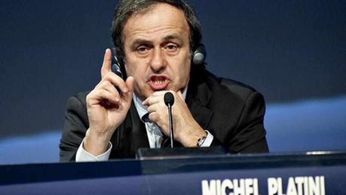 Preşedintele FIFA, Michel Platini, vrea ca discuţiile dintre arbitri să fie înregistrate