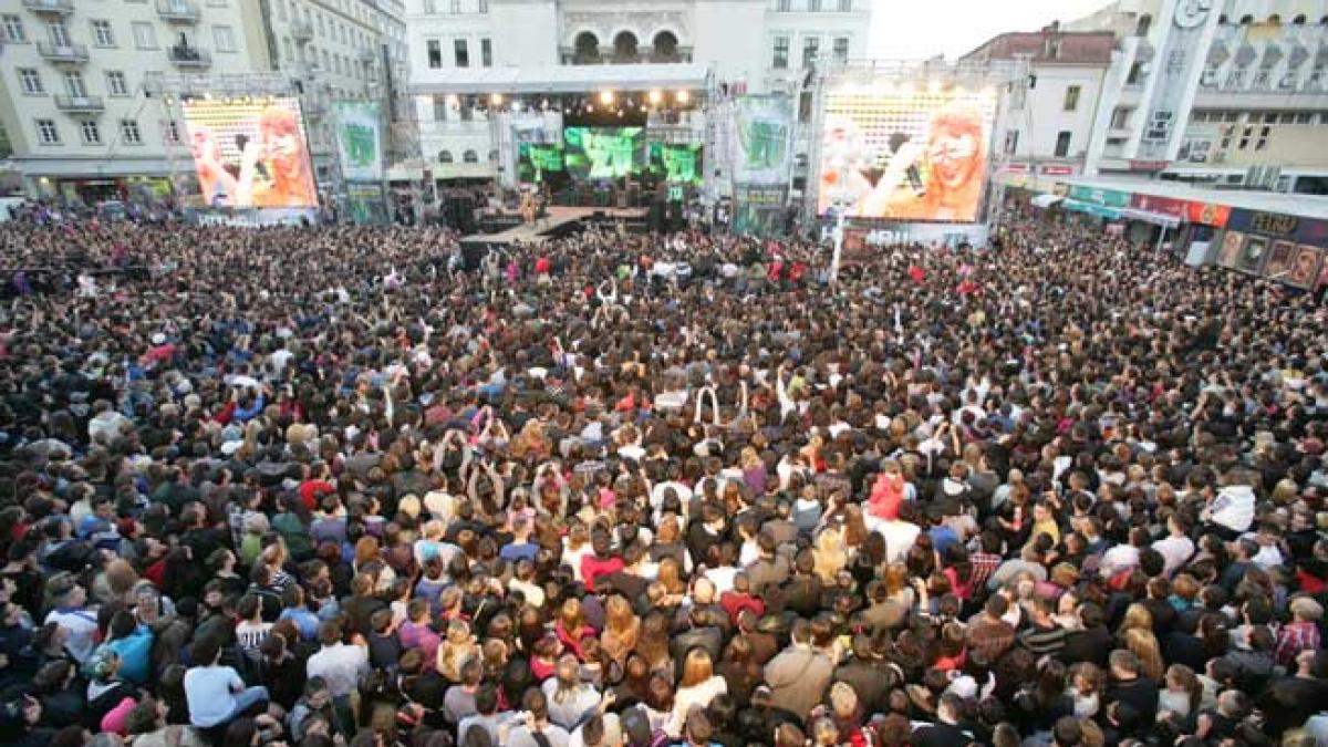  24 de artisti romani sunt gata pentru cel mai mare karaoke din Romania