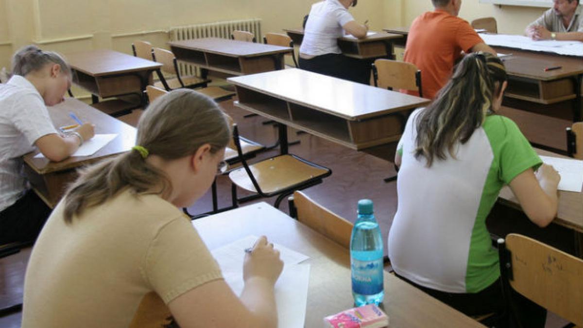 Ministrul Educaţiei va propune ca simularea pentru BAC să se facă şi în clasa a XI-a
