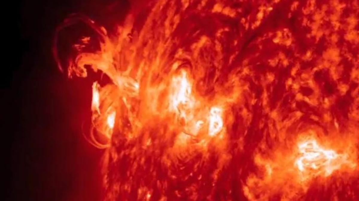 NASA: EXPLOZII SOLARE masive în ultimele 24 de ore. Cum ne vor afecta (VIDEO) 