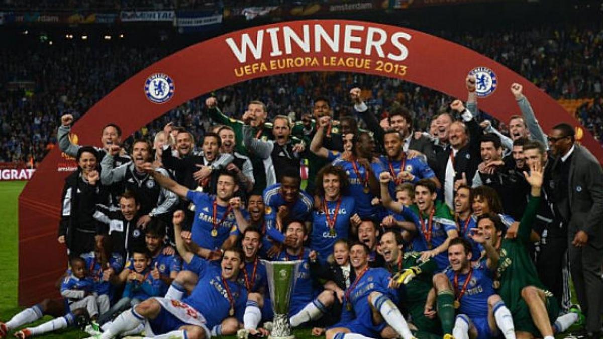 Câştigătoarea Europa League va juca direct în grupele Ligii Campionilor, începând din 2016
