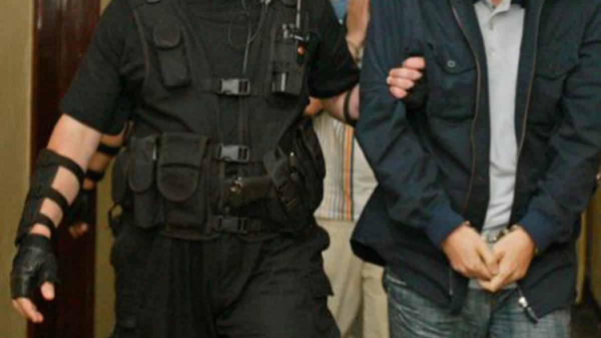 25 de falşi inspectori ANPC, căutaţi de poliţiştii bucureşteni