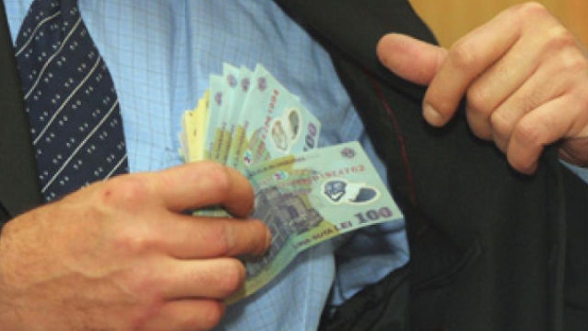Guvernul reduce numărul membrilor din conducerea ASF. Plăţile compensatorii vor fi impozitate cu 85%