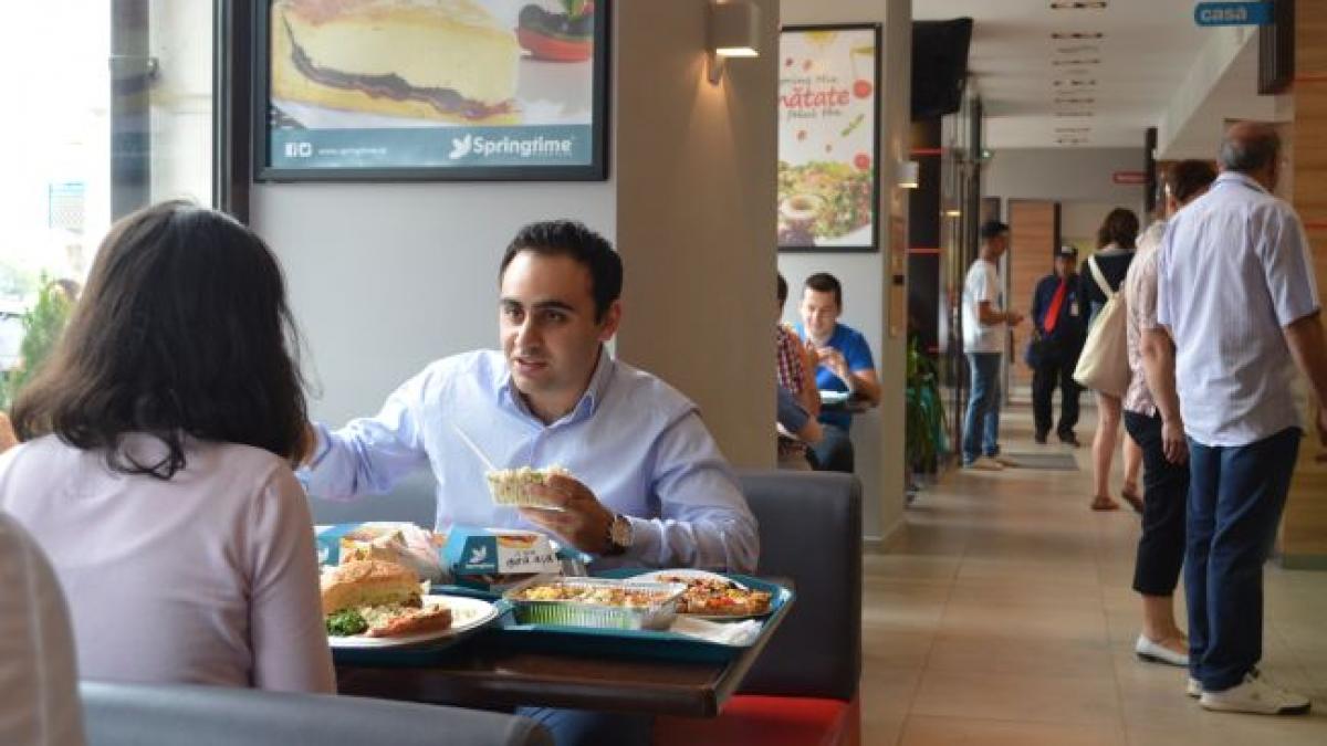 La prânz cu managerul de 25 de ani al Springtime: Am început să lucrez la 15 ani. Vindeam hot dog în gară
