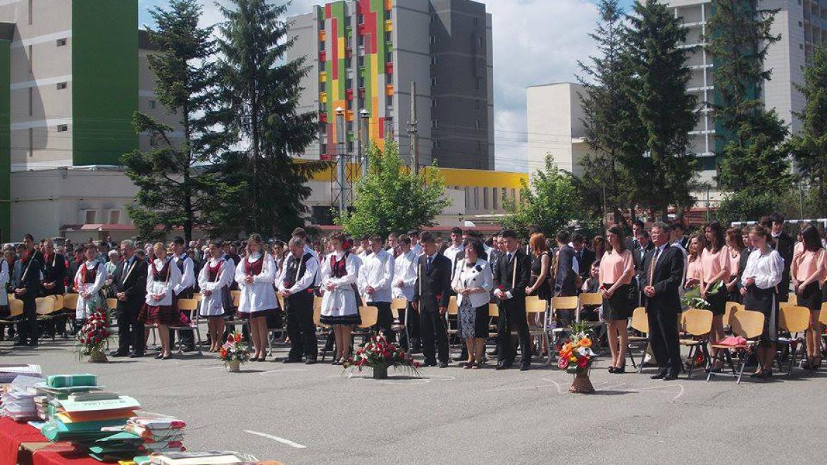 La şcoala Sabinei din Covasna, doar românii îşi respectă colegii (FOTO)