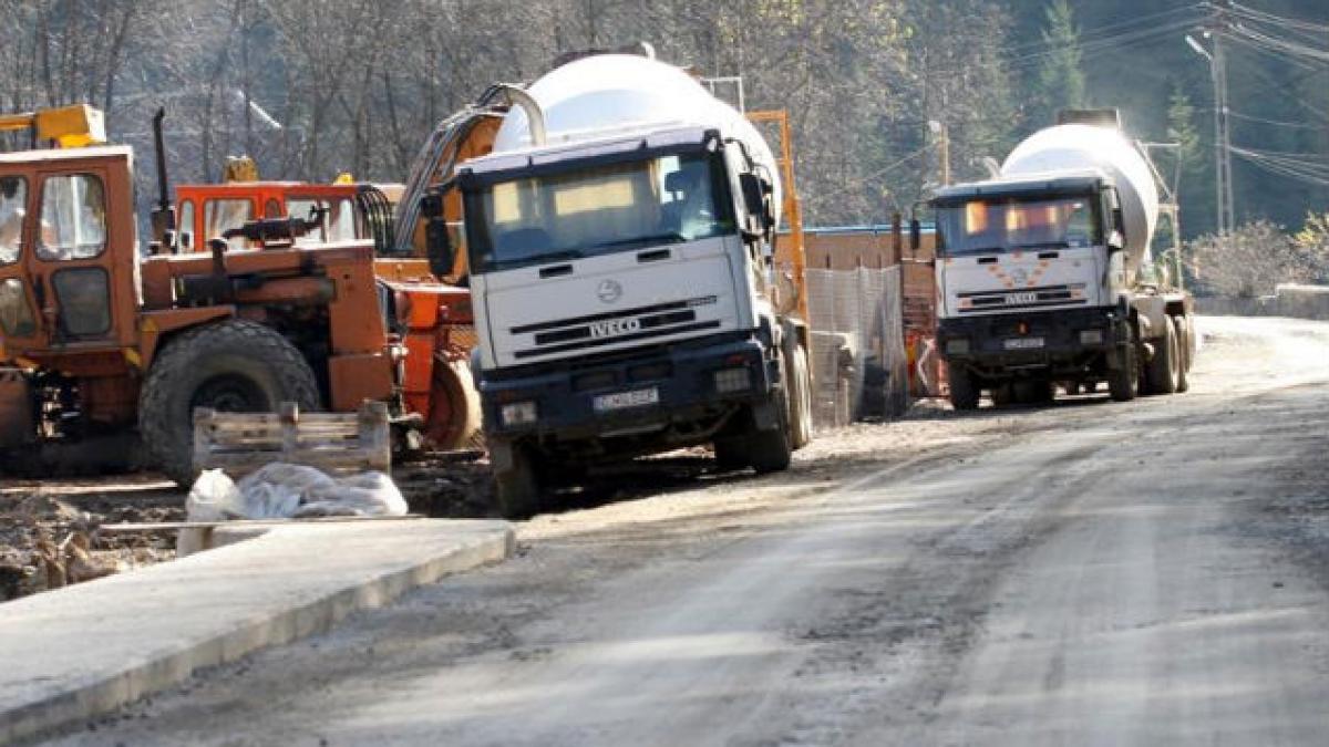 Ponta pune biciul pe CNADNR: "Tronsonul Calafat-Craiova trebuie reabilitat urgent!" 