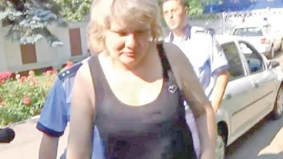 Şoferiţa care a lovit un poliţist şi a gonit zeci de kilometri pe CONTRASENS, pe A3, a fost arestată
