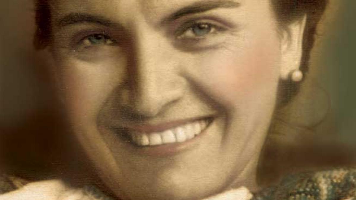 Ion Dolănescu: Doamna cântecului românesc 