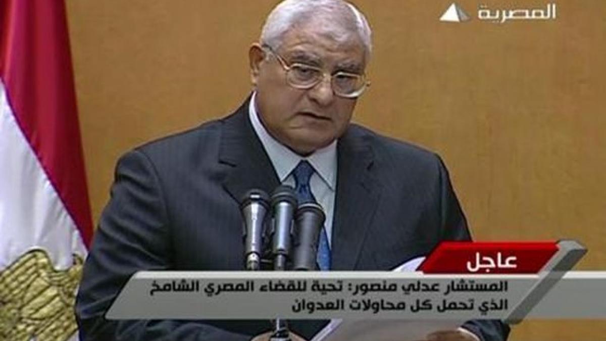 Judecătorul Adly Mansour a depus jurământul ca preşedinte interimar al Egiptului - LIVE VIDEO