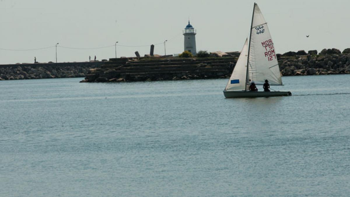 O mare mai curată. O campanie de ecologizare a Portului Turistic Mangalia 