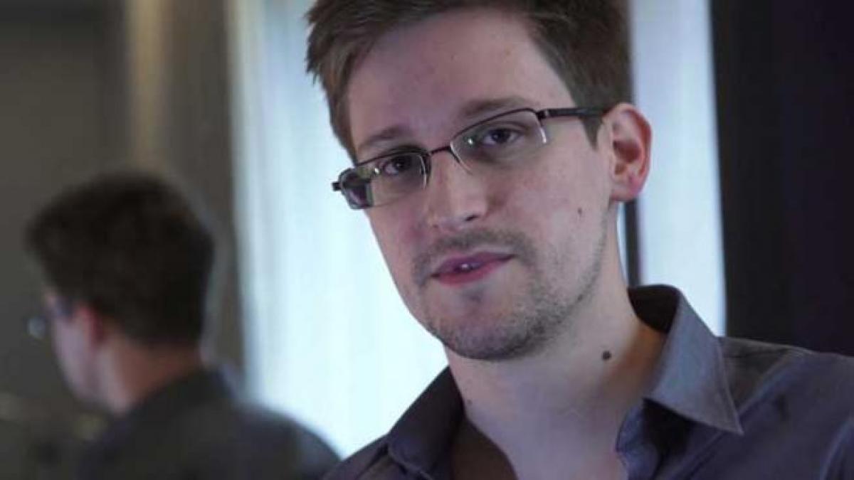 Edward Snowden continuă seria dezvăluirilor: "SUA au 16 baze de spionaj prin satelit în străinătate"