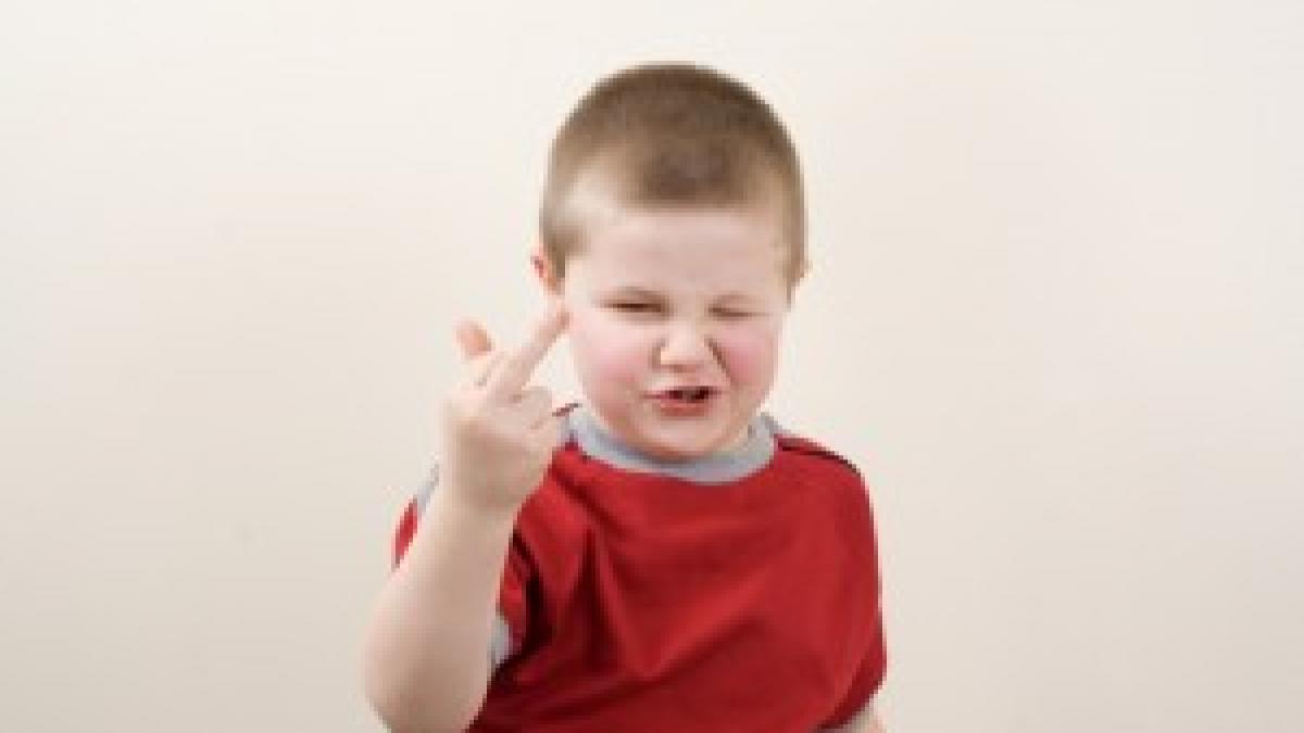 Educaţie copii: Cum corectăm comportamentul greşit al copiilor 