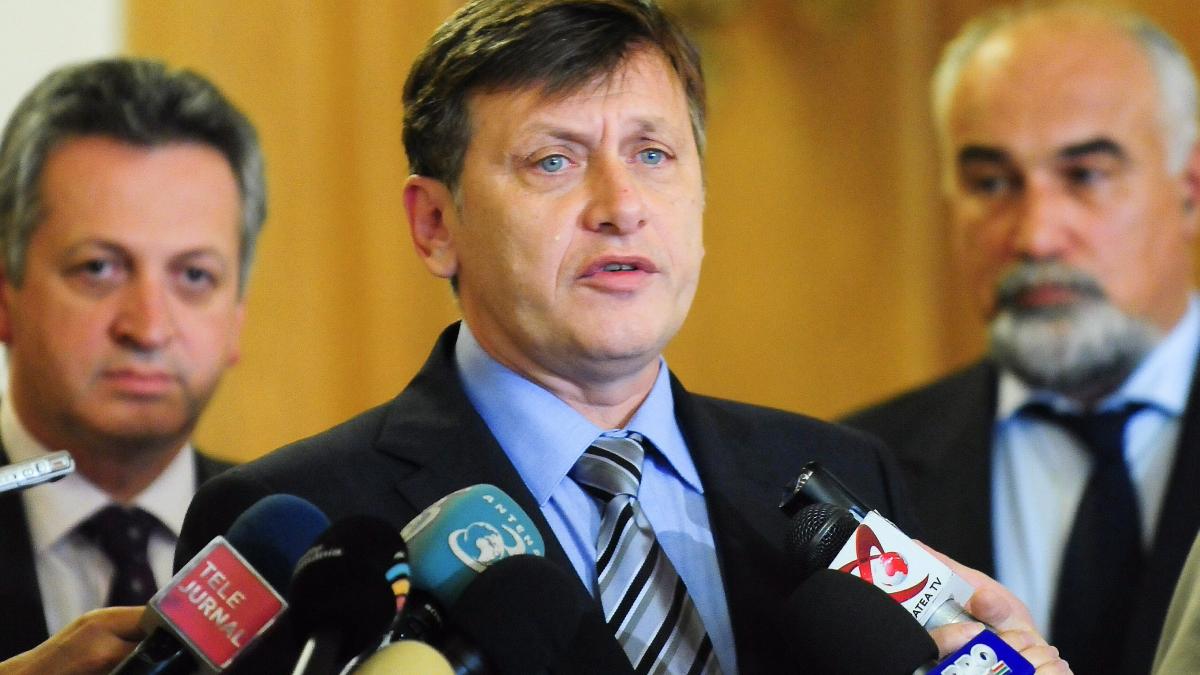  Antonescu, după condamnarea lui Fenechiu: Nu regret nicio clipă că un om competent a fost desemnat ministru de PNL 