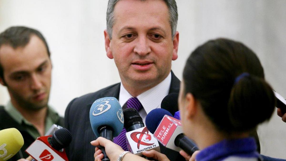 Relu Fenechiu, CONDAMNAT la 5 ani de închisoare, în dosarul "Transformatorul". Ponta, interimar la Transporturi