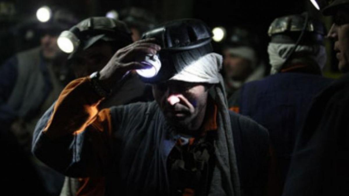PROTEST în Valea Jiului. 200 de mineri de la Paroşeni refuză să iasă din mină