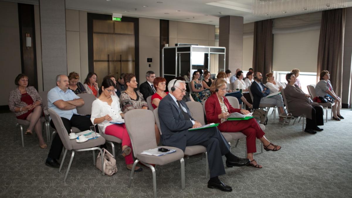 Platforma online First Step to First Job – soluţii europene pentru tinerii aflaţi în căutarea primului loc de muncă