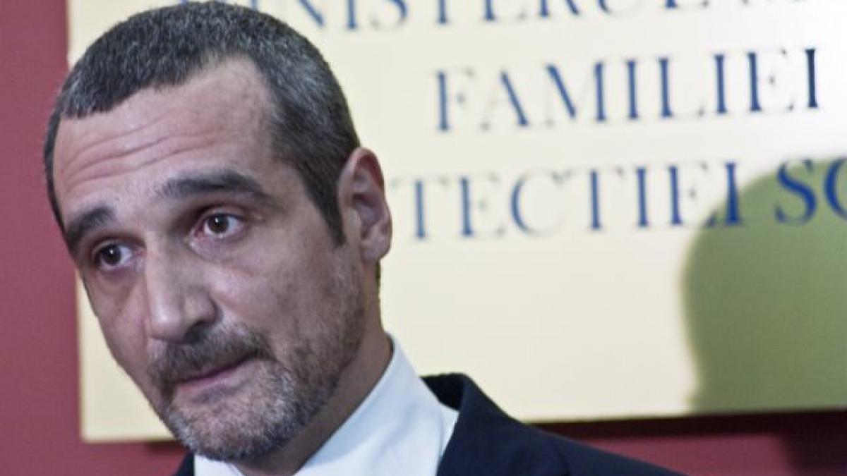 Lăzăroiu NU a fost încă DEMIS de la Cotroceni