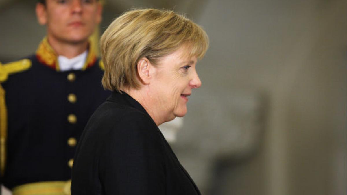 Coaliţia Angelei Merkel se clasează pe primul loc înaintea alegerilor din septembrie