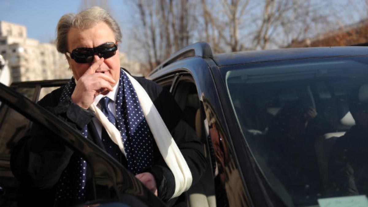 Corneliu Vadim Tudor contestă excluderea din PRM 