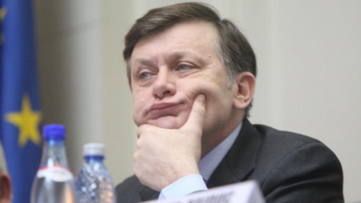 Antonescu: Categoric susţin modificarea legislaţiei astfel încât crimele comunismului să fie imprescriptibile