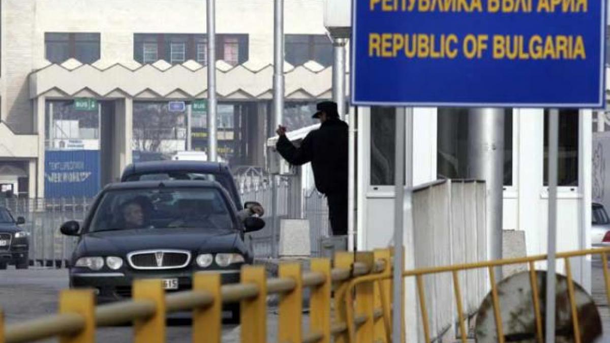 MAE: Asigurări antifurt pentru cei care merg cu maşina în Bulgaria