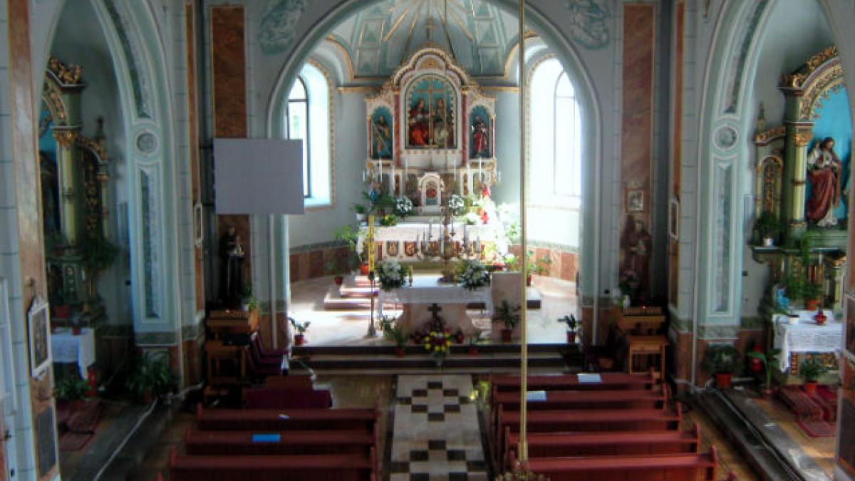 România, implorată să restituie bisericile confiscate de comunişti (National Catholic Register)