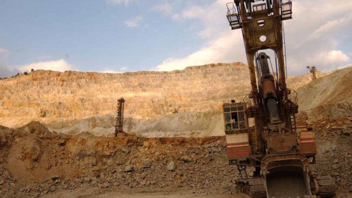 Exploatarea minereurilor din perimetrul Roşia Montană ar urma să înceapă în noiembrie 2016