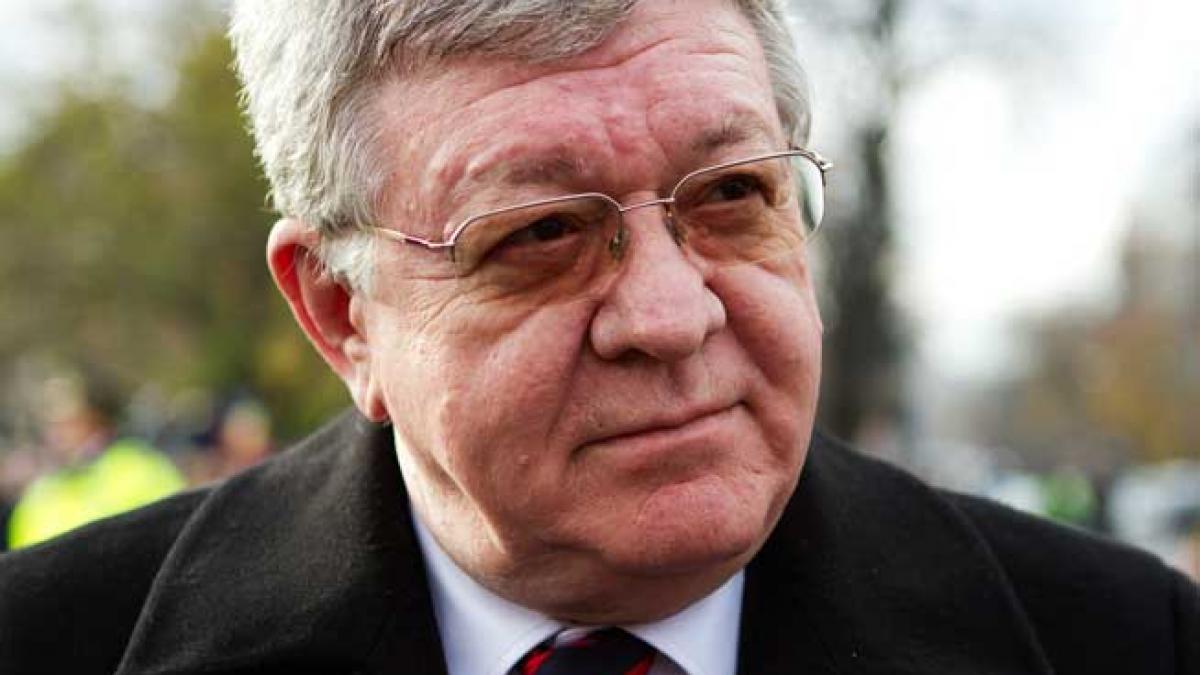 Procurorii extind urmărirea penală în cazul lui Corneliu Dobriţoiu, pentru fals în declaraţii