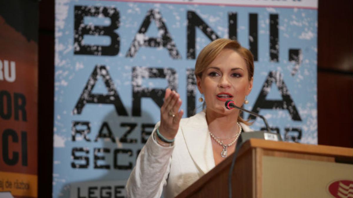 Gabriela Firea: Singura alternativă la eutanasierea câinilor comunitari este adopţia definitivă