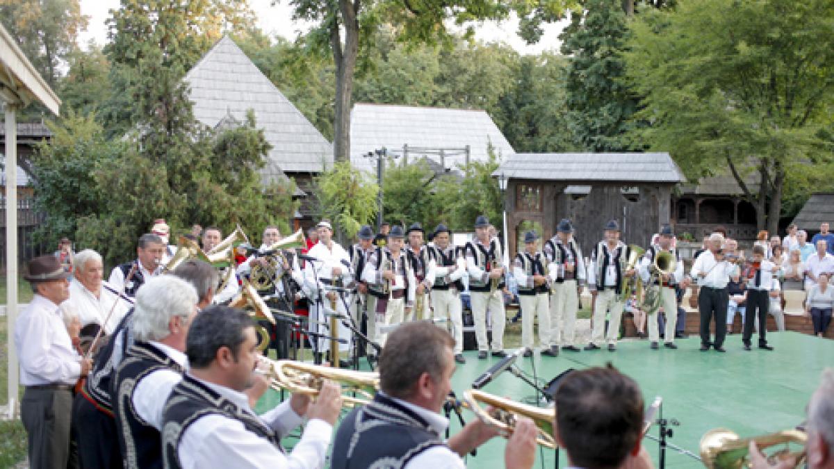 Muzică fără pereche la Festivalul Tarafuri şi fanfare