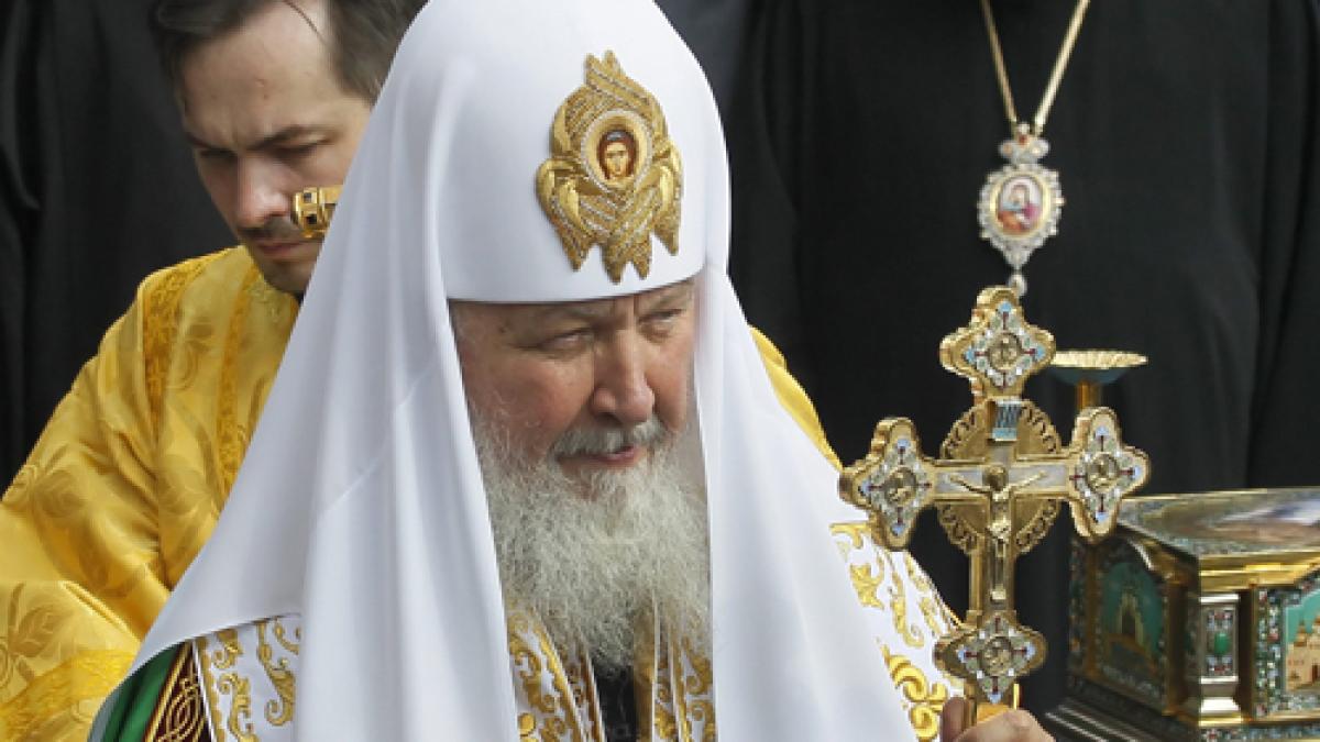 Patriarhul Rusiei, Kirill, întâmpinat la Chişinău cu flori şi proteste