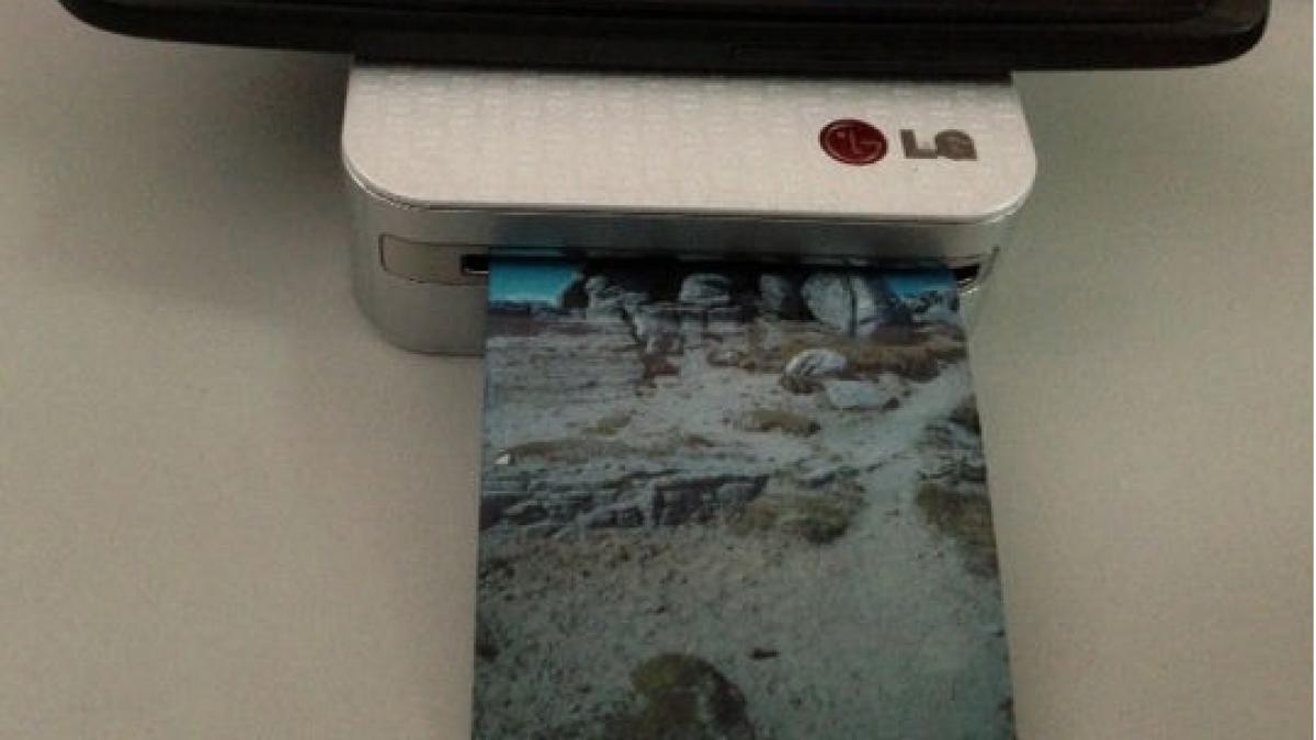  Review: LG Pocket Photo, mini-imprimanta de smartphone