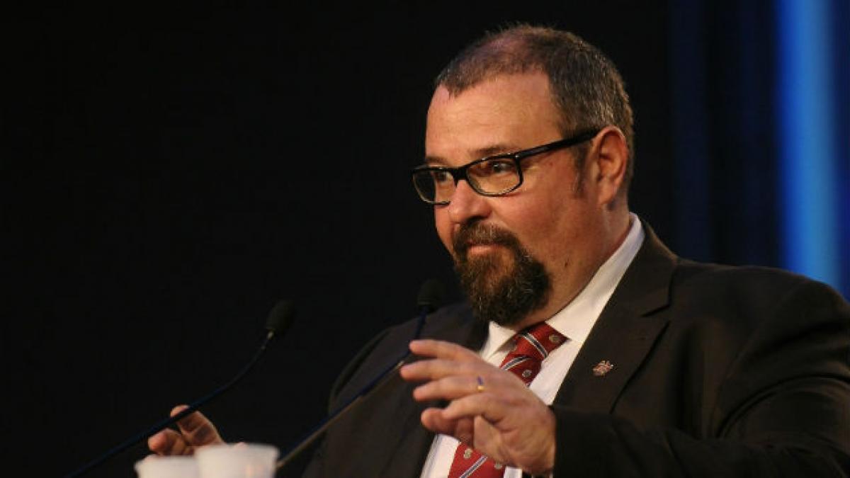 Primarul Popescu-Piedone a cerut anchetă socială în cazul copilului căzut de la etajul 8