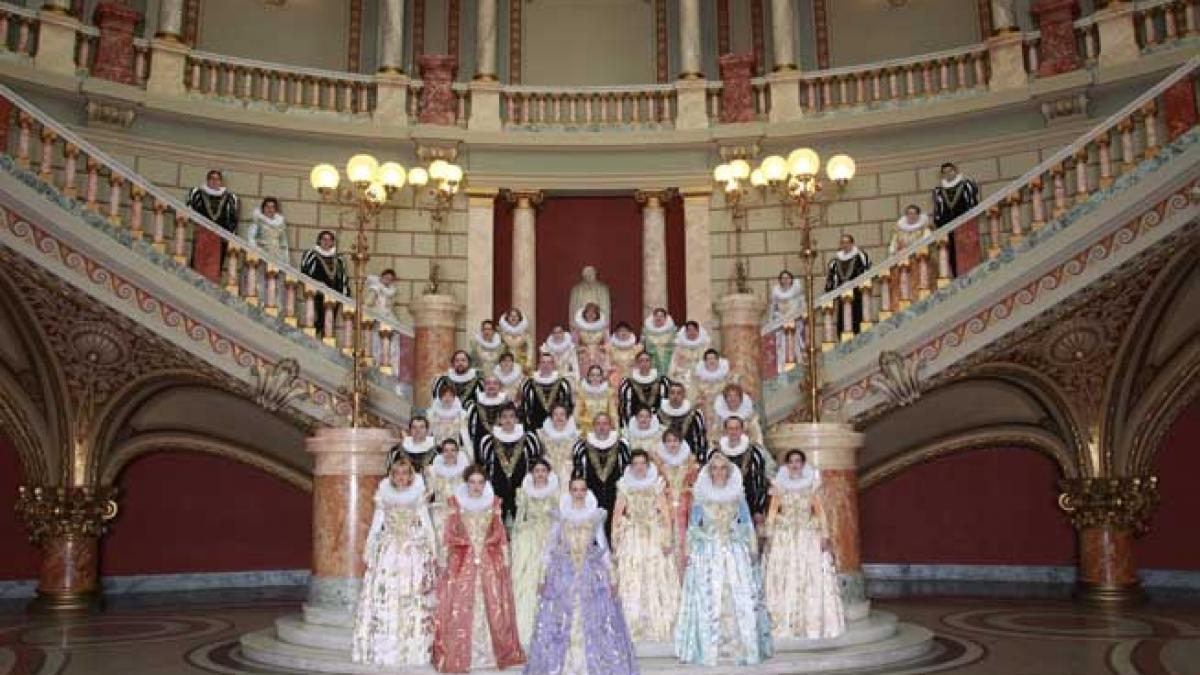 Oamenii Zilei - Membrii Corului Madrigal