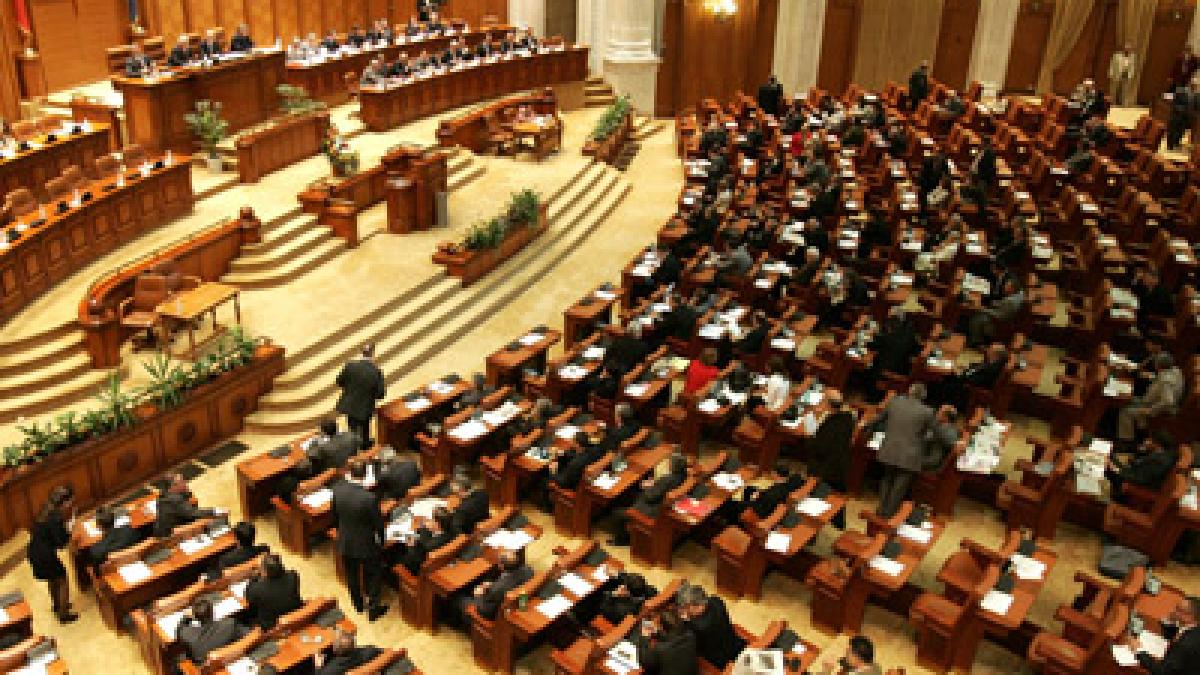 Deputat în Parlamentul României trimis în judecată pentru că şi-a angajat sora şi fratele la Parlament