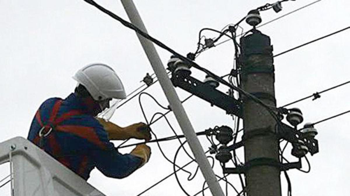 Enel întrerupe azi curentul electric pe mai multe străzi din București și Ilfov. Ce zone sunt afectate 