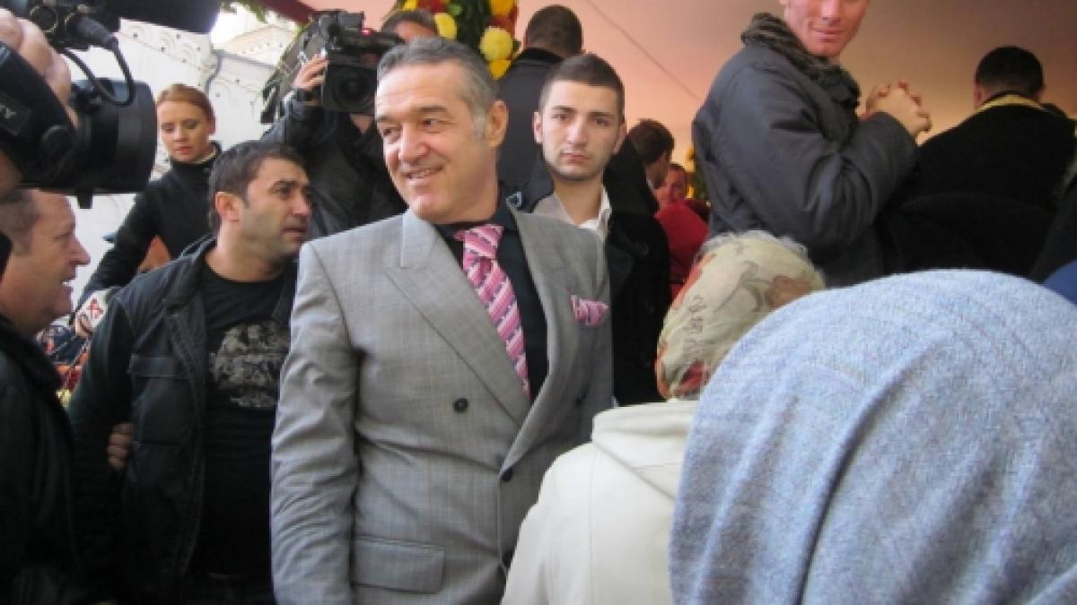 Puşcăria a lăsat urme adânci pe chipul lui Gigi Becali. Vezi cum arată acum patronul Stelei