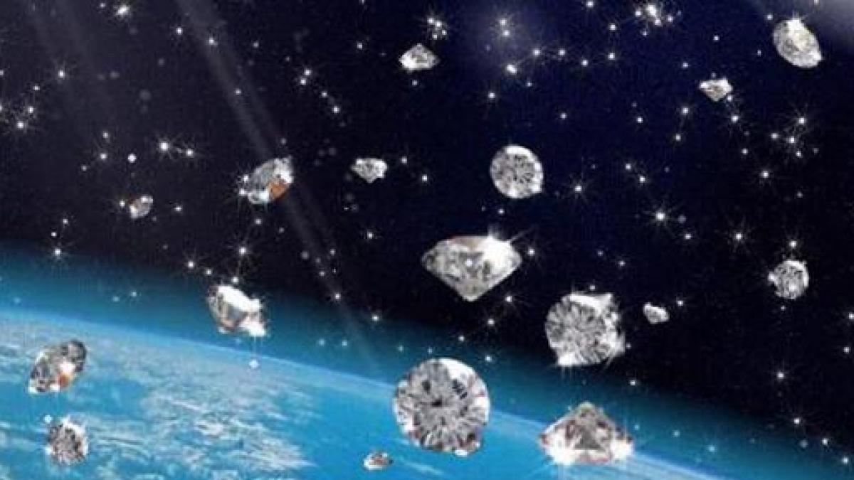 Ploi şi oceane URIAŞE de DIAMANTE pe Saturn si Jupiter